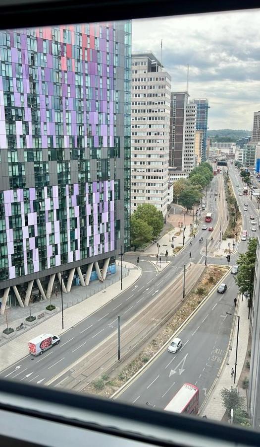 Ferienwohnung Immaculate Flat In West London Borough of Croydon Exterior foto